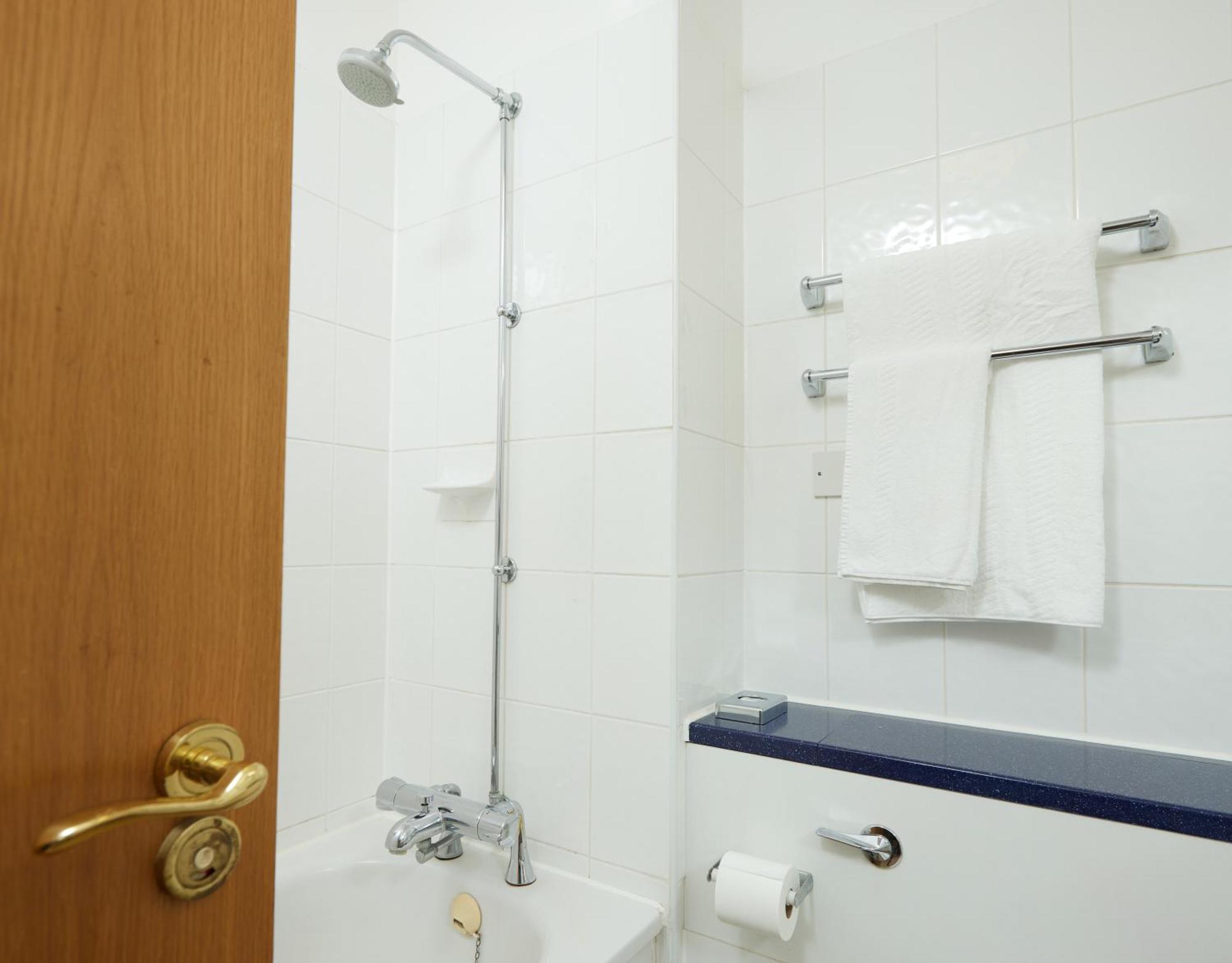 Hotel The Quays By Greene King 3*